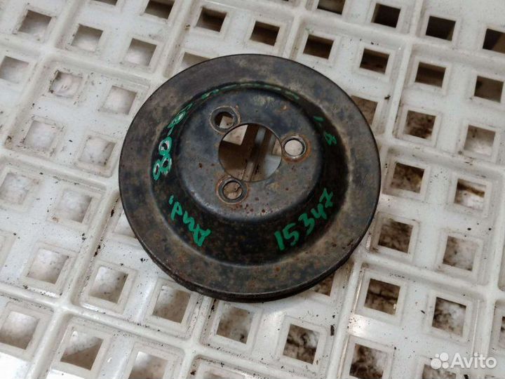 Шкив помпы Audi 80 В3 1.8I 1990