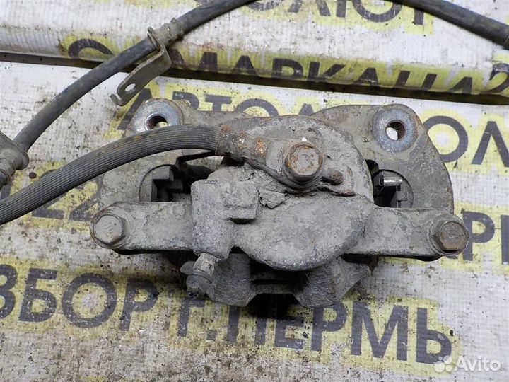 Суппорт передний правый Toyota Corolla (E150) 200