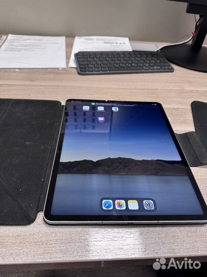 iPad pro 12.9 m2 128gb cellular