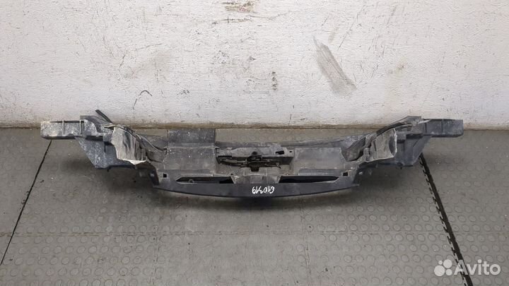 Рамка передняя Volkswagen Touran, 2003