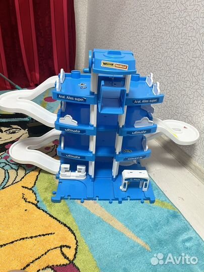 Парковка Полесье