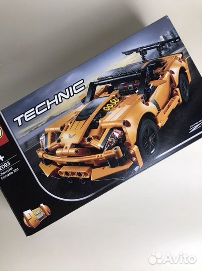 Конструктор Lego Technic Chevrolet Corvette ZR1 42
