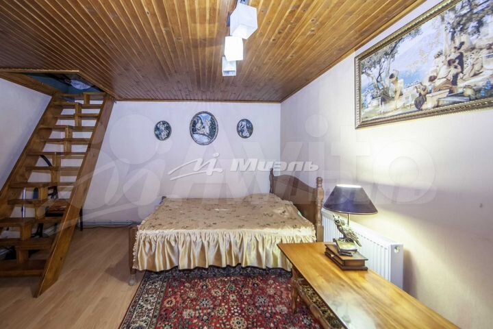 Дом 340 м² на участке 10 сот.