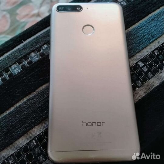 Телефон Huawei