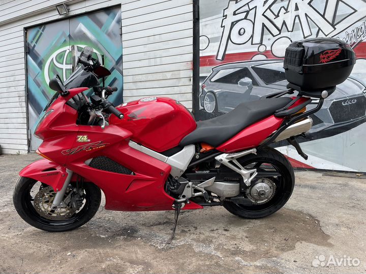 Honda VFR 800