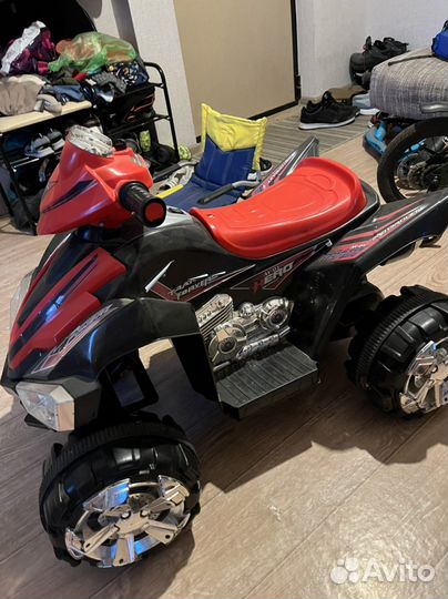 Детский квадроцикл на аккумуляторе