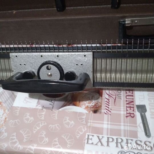 Приставка к вязальной машине нева-2, нева-1