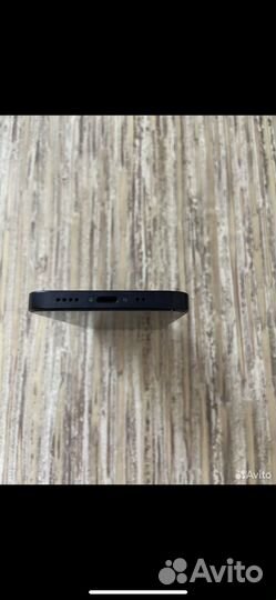 Телефон iPhone 12 mini