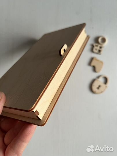 Шкатулка купюрница