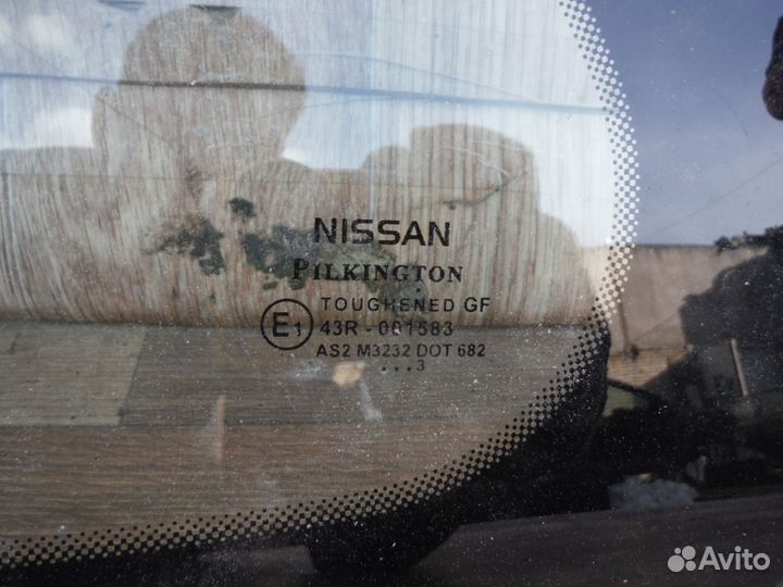 Форточка задняя левая Nissan Micra 2003