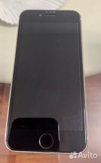 iPhone SE, 64 ГБ