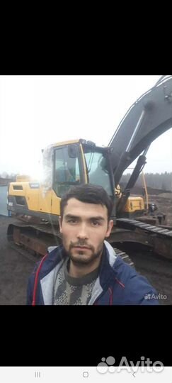 Машинист эксковатора, эксковатор погрузчик