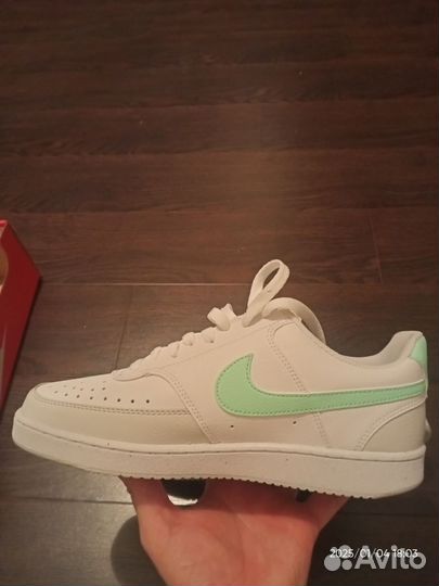 Кроссовки Nike Court Vision Lo Mint 8US 41EUR