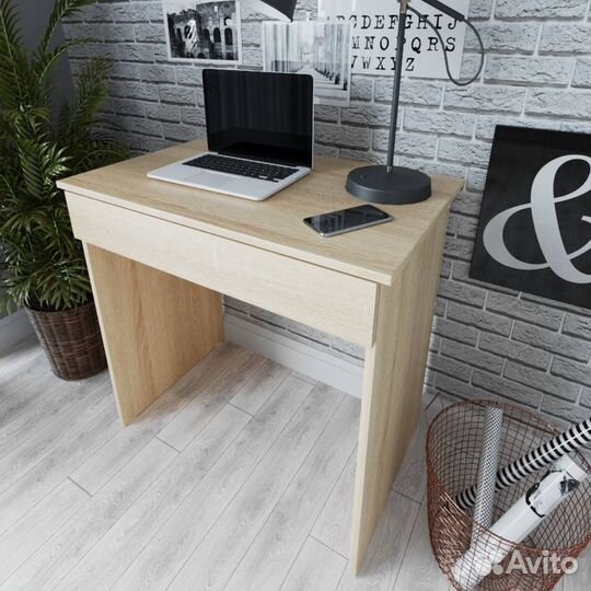 Письменный стол