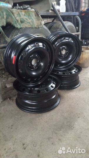 Продам комплект новых дисков