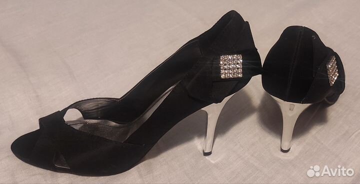 Босоножки женские 39 размер черные на каблуке