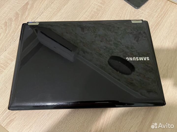 Ноутбук Samsung RC530