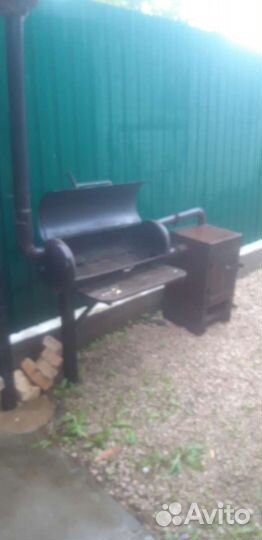 Шашлычница, коптилка, барбекю, шарабан