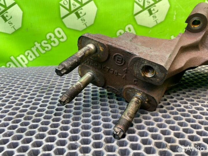 Кронштейн двигателя Mazda Mpv LW5W GY-DE 2.5 2001