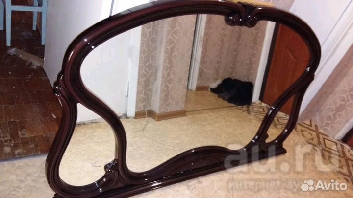 Интерьерное зеркало