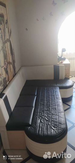 Большой угловой диван бу