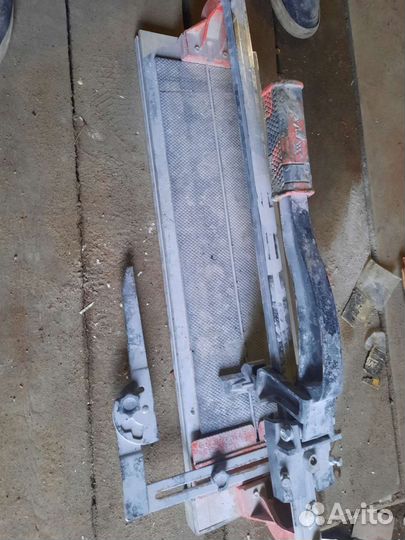 Плиткорез ручной