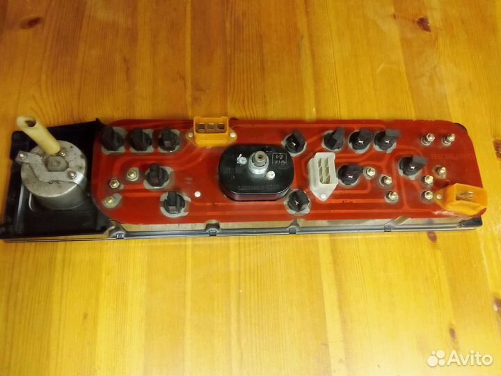 Панель приборов Волга 24