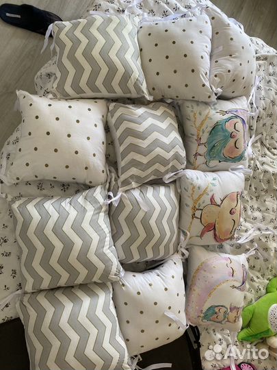 Бортики в кроватку