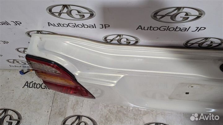 Крышка багажника Toyota Land Cruiser