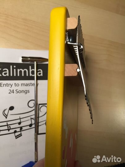 Калимба новая 17 язычков с собачкой