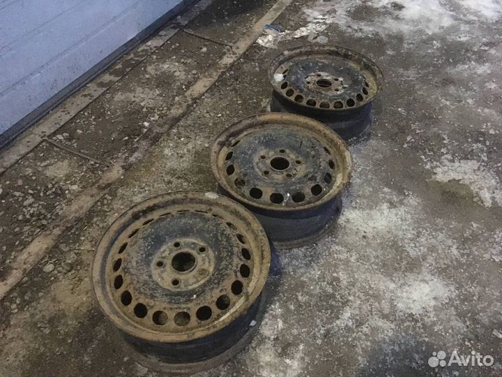 Диск штампованный R15 для Audi A6 C5