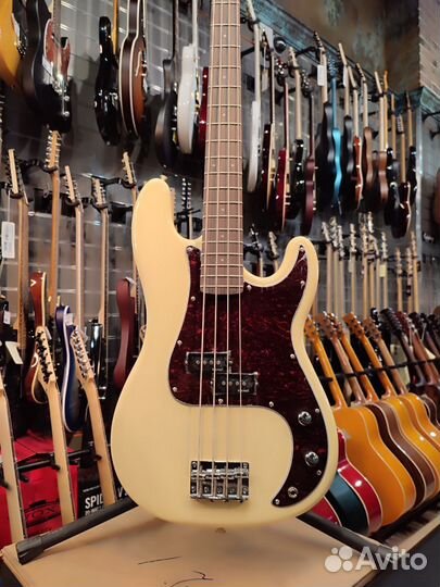 Бас-гитара Prodipe PB80RA - кремовая