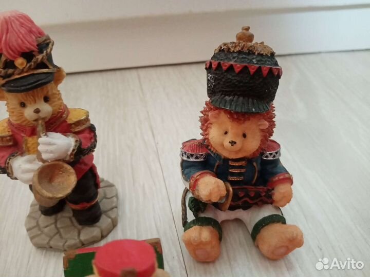 Сувениры статуэтки мишки