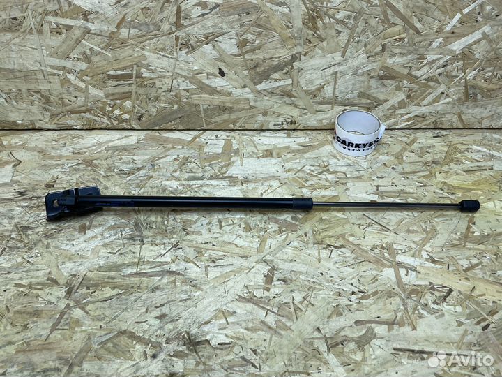 Амортизатор багажника правый Jetour Dashing