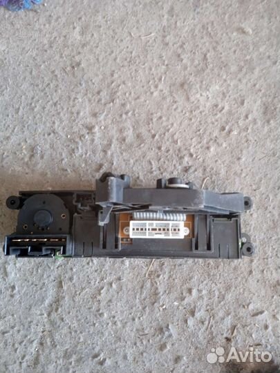 Блок управления печкой nissan primera р 10