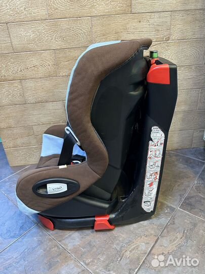 Автокресло детское bebe confort axiss