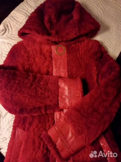 Шуба мутоновая с капюшоном