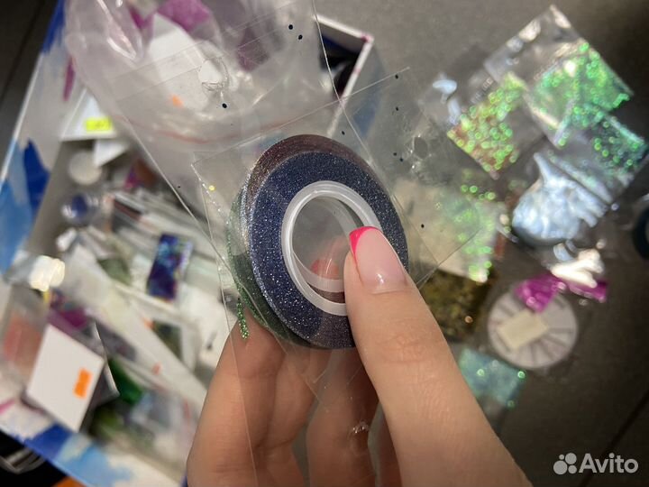 Огромная коробка дизайнов для маникюра