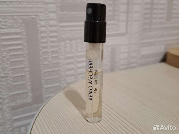 Un Jour d'Ete Keiko Mecheri пробник 1.5 мл