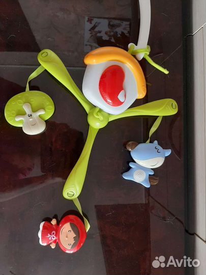 Мобиль для детской кроватки