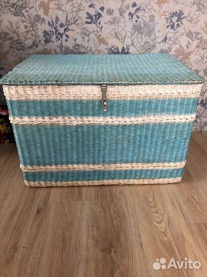 Сундук плетёный