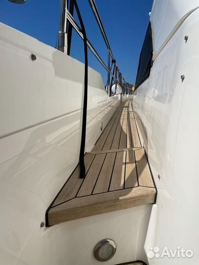 Fairline 65 Squadron