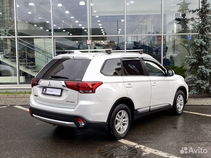 Mitsubishi Outlander 2.0 CVT, 2017, 194 475 км