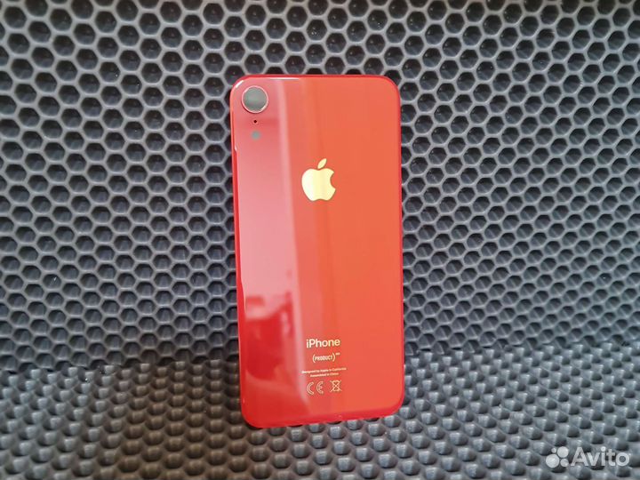 Заднее стекло iPhone XR красное (с глазком камеры)