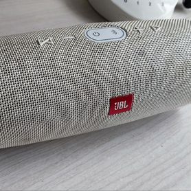 Колонка jbl charge 4