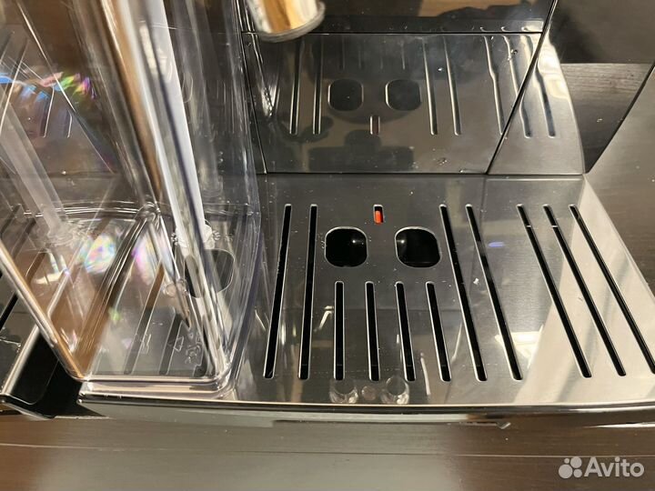 Кофемашина delonghi ecam 350.50.b