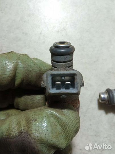 Форсунка Ford Escort 6 95bfbc