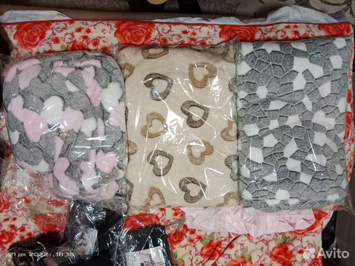 Новое.Постельное белье,пледы