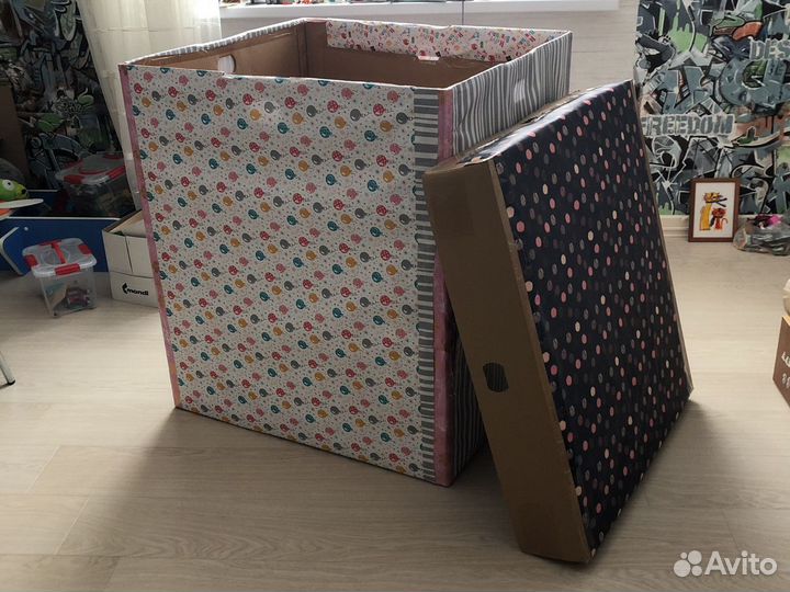 Коробка для подарков,сюрприза