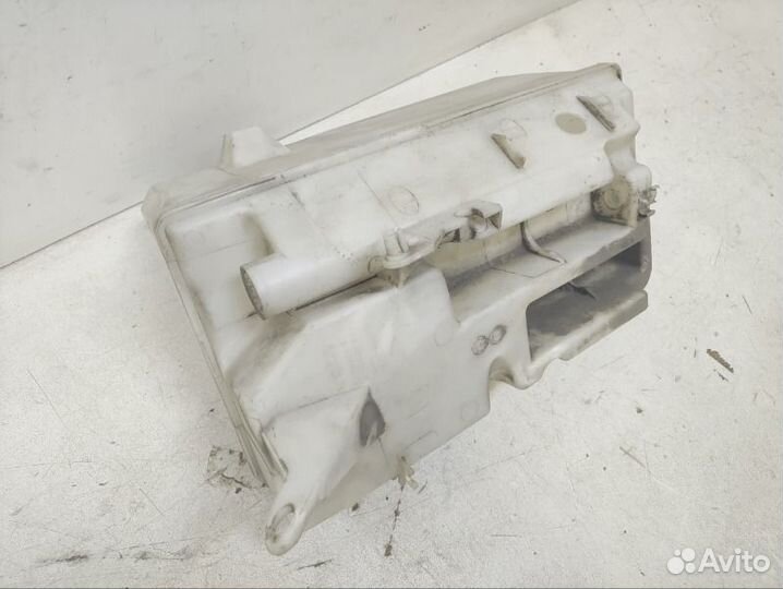 Бачок омывателя Volvo Xc60 1 2008-2018